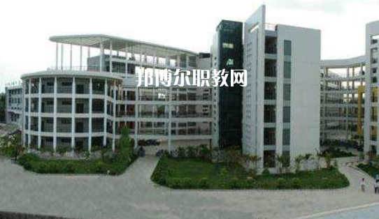 成都中醫(yī)藥大學附屬學校龍泉校區(qū)怎么樣、好不好