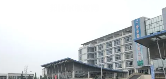 四川市綿竹職業(yè)中專學校2022年招生錄取分數(shù)線