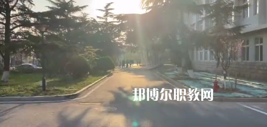 山東省青島衛(wèi)生學(xué)校2022年學(xué)費(fèi)、收費(fèi)多少