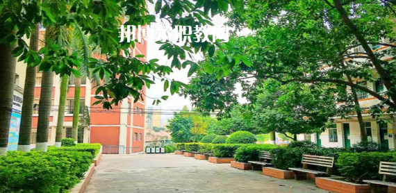 廣西工貿(mào)高級技工學(xué)校2022年報名條件、招生要求、招生對象
