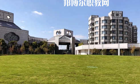 荊州職業(yè)教育中心學(xué)校2022年怎么樣、好不好