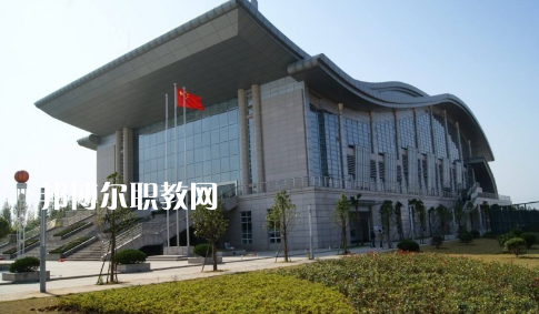 武漢體育運動學(xué)校2022年報名條件、招生要求、招生對象