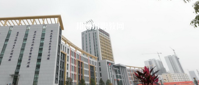 河池職業(yè)教育中心學(xué)校2022年怎么樣、好不好