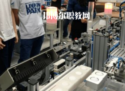 福建2023年去讀中專學(xué)校學(xué)什么對以后好一點(diǎn)