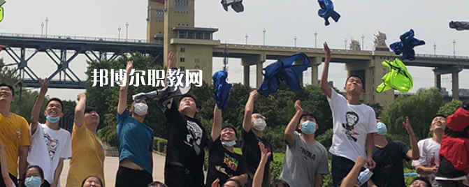 2023南京市公用事業(yè)技工學(xué)校招生計(jì)劃 招生人數(shù)是多少(附要求、條件、對(duì)象)