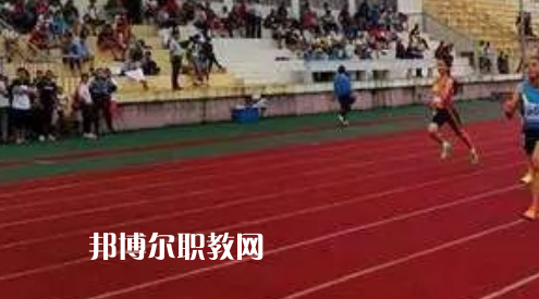 南通市體育運(yùn)動(dòng)學(xué)校地址在哪里，哪個(gè)地區(qū)，哪個(gè)城市?