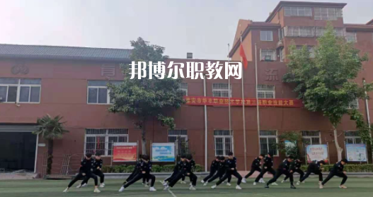淮安市華豐職業(yè)技術(shù)學(xué)校地址在哪里，哪個(gè)地區(qū)，哪個(gè)城市?