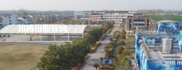 泰州市姜堰區(qū)新世紀武藝學校地址在哪里，哪個地區(qū)，哪個城市?