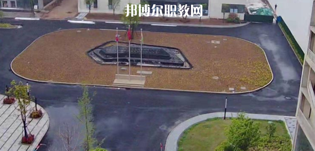 鄭州機(jī)電工業(yè)技工學(xué)校地址在哪里，哪個(gè)地區(qū)，哪個(gè)城市?