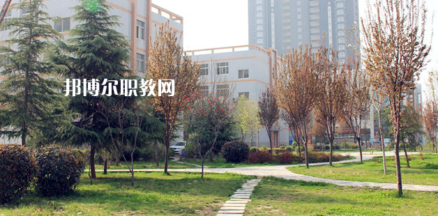 渭南技師學(xué)院地址在哪里，哪個地區(qū)，哪個城市?
