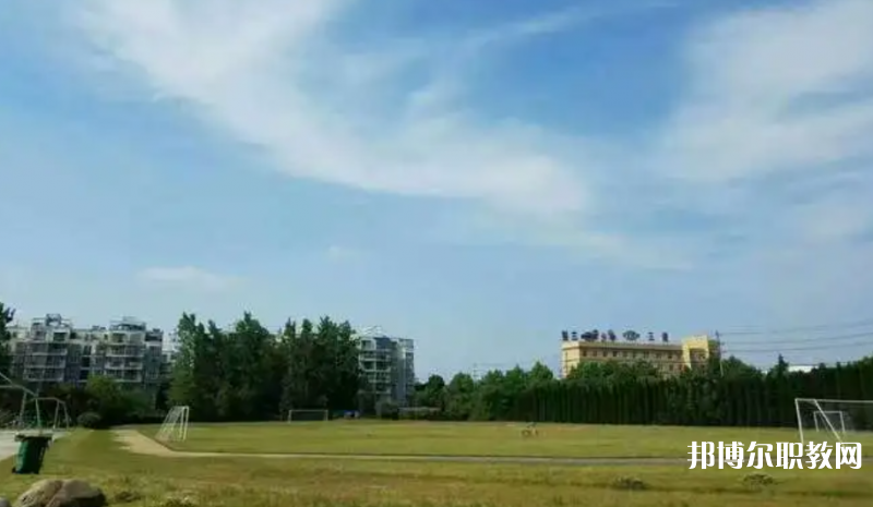 盧氏工業(yè)中等專業(yè)學校怎么樣、好不好