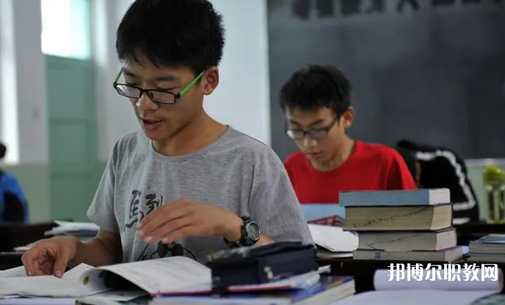 成都實驗商貿管理學校怎么樣、好不好