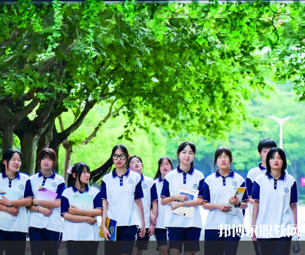重慶2024年讀中專學(xué)?？刹豢梢钥即髮W(xué)