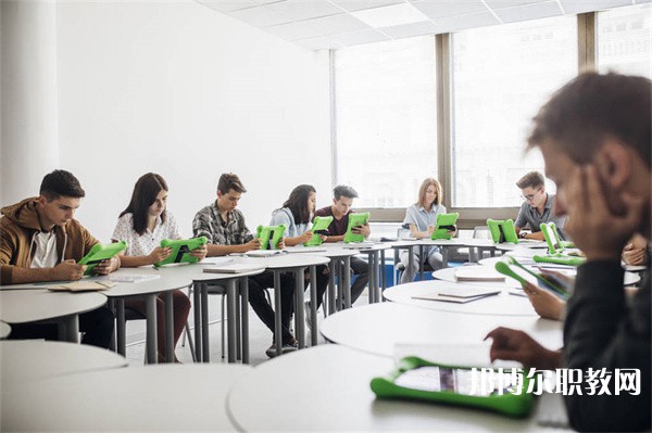江蘇新聞出版學(xué)校2023年招生錄取分數(shù)線(2024參考)