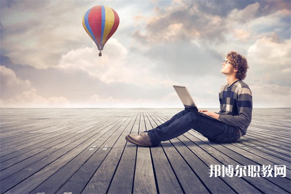 湖南哪里的中職學校能讀環(huán)境藝術(shù)設計專業(yè)