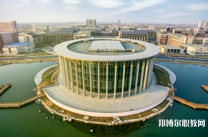 河南藝術職業(yè)學院中專部網(wǎng)站網(wǎng)址主頁