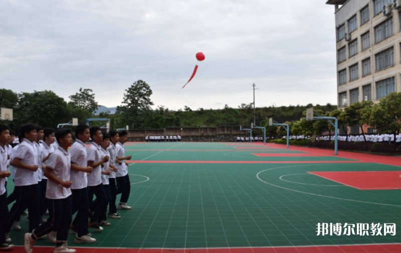 2024靈川縣職業(yè)中等專業(yè)學(xué)校招生計(jì)劃 招生人數(shù)是多少(附要求、條件、對象)