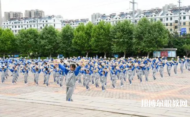 青島西海岸新區(qū)黃海職業(yè)學(xué)校怎么樣、好不好