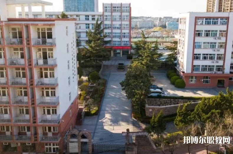 青島博愛成人中等專業(yè)學校怎么樣、好不好