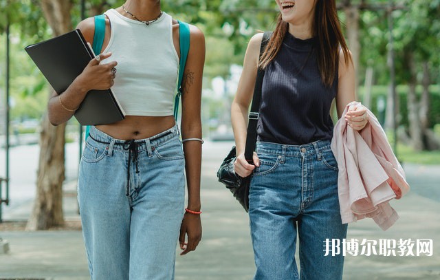 貴州哪里的職業(yè)中學能讀應(yīng)用電子技術(shù)專業(yè)
