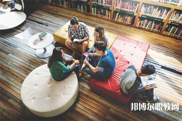 貴州哪里的中職學(xué)校能讀空中乘務(wù)專(zhuān)業(yè)