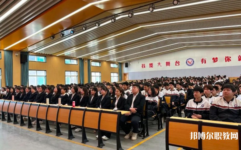2025運(yùn)城市職業(yè)技能學(xué)校招生計(jì)劃 招生人數(shù)是多少(附要求、條件、對(duì)象)