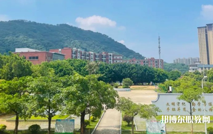 福州市華幟技工學(xué)校怎么樣、好不好