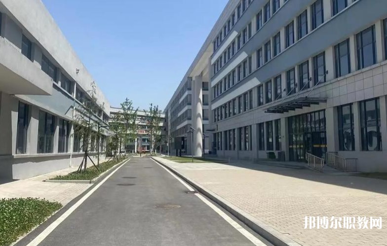安徽省工業(yè)高級(jí)技工學(xué)校怎么樣、好不好